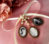 Triple Gold Coloured Bouquet Photo Charm